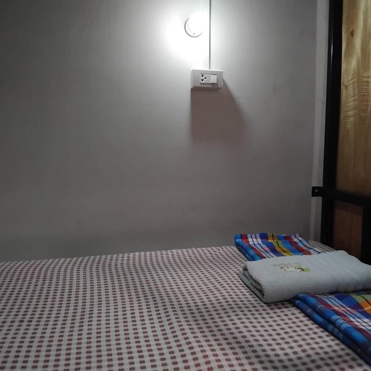 Amazing Khaosan Hostel Bangkok Exterior photo